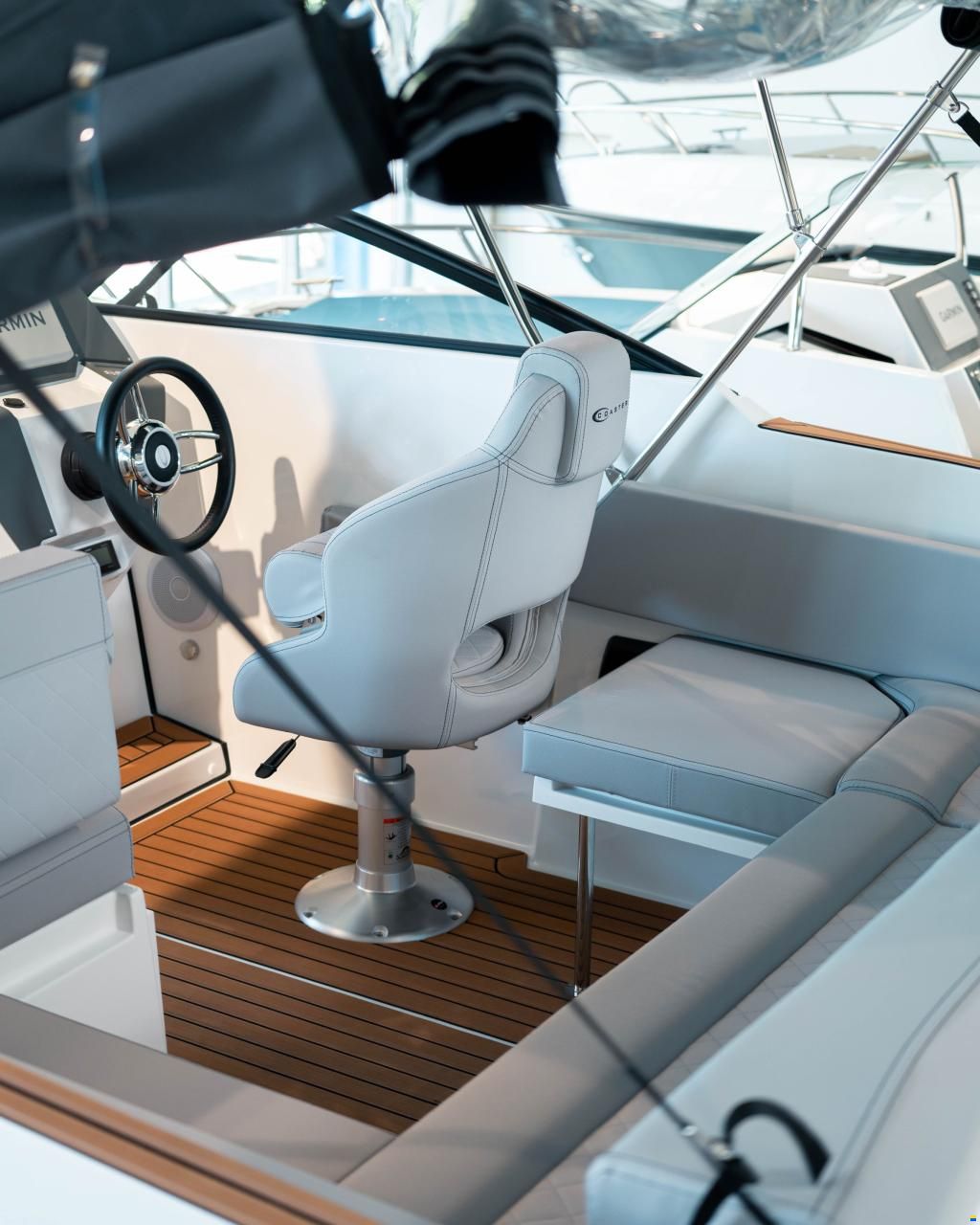 Coaster 600 Bow Rider