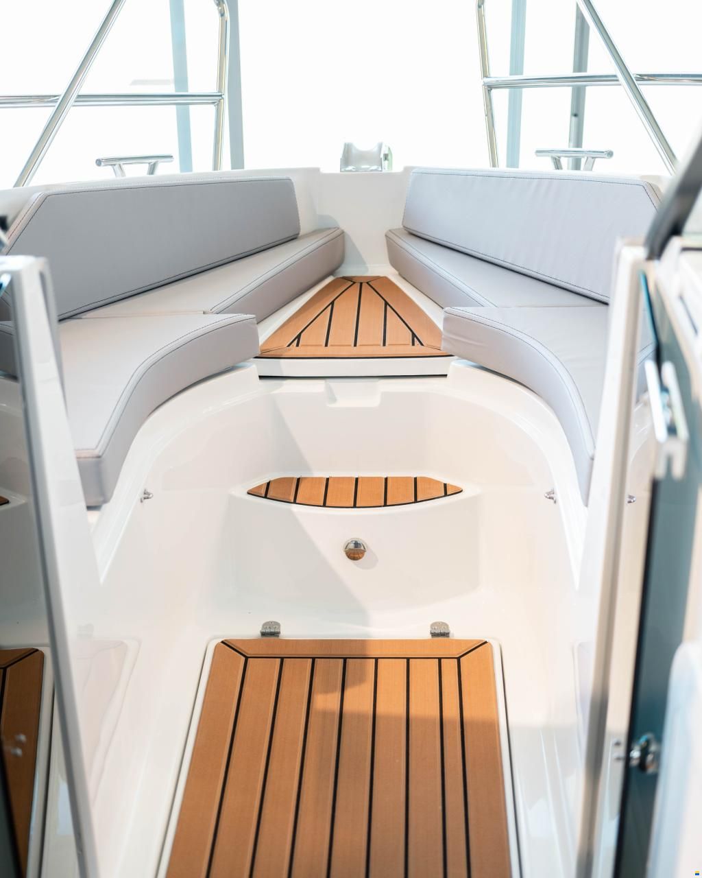 Coaster 600 Bow Rider