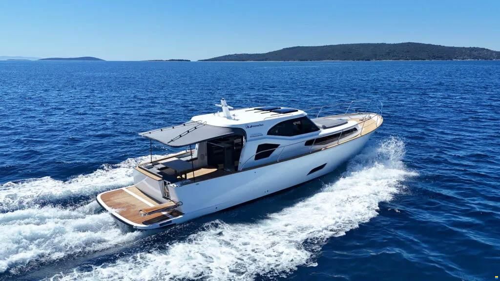 Monachus MY 47 Retro Cruiser