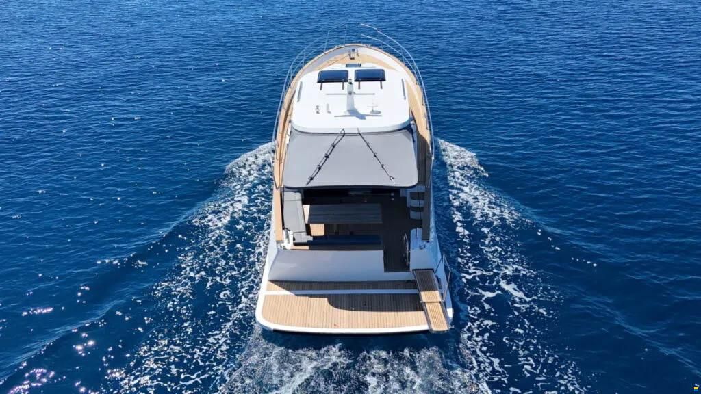 Monachus MY 47 Retro Cruiser