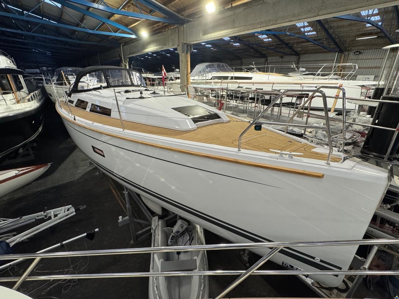Hanse 348 - ERSTAUSLIEFERUNG!