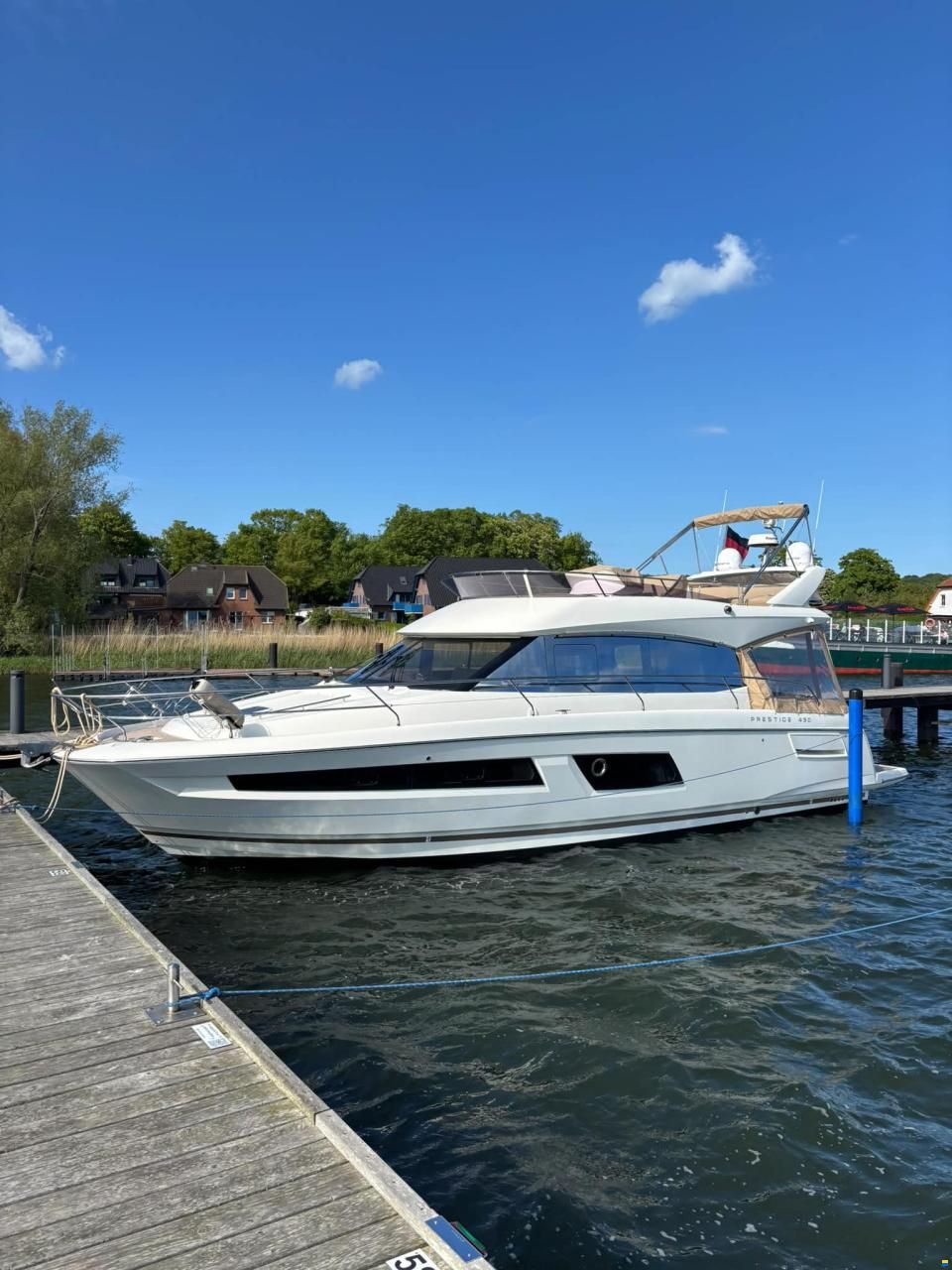 Prestige 450 Fly