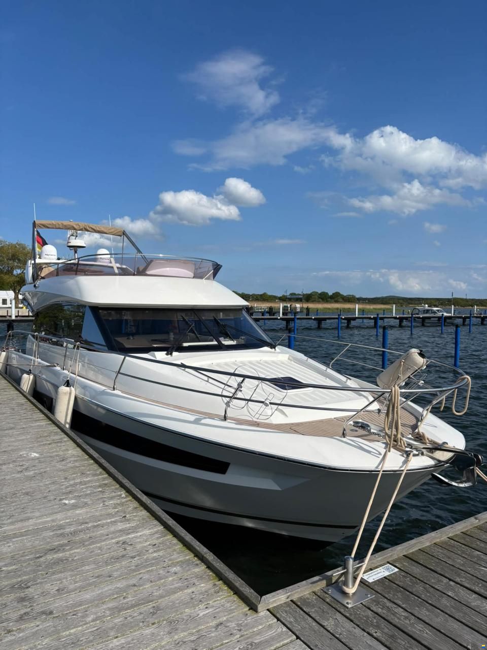 Prestige 450 Fly