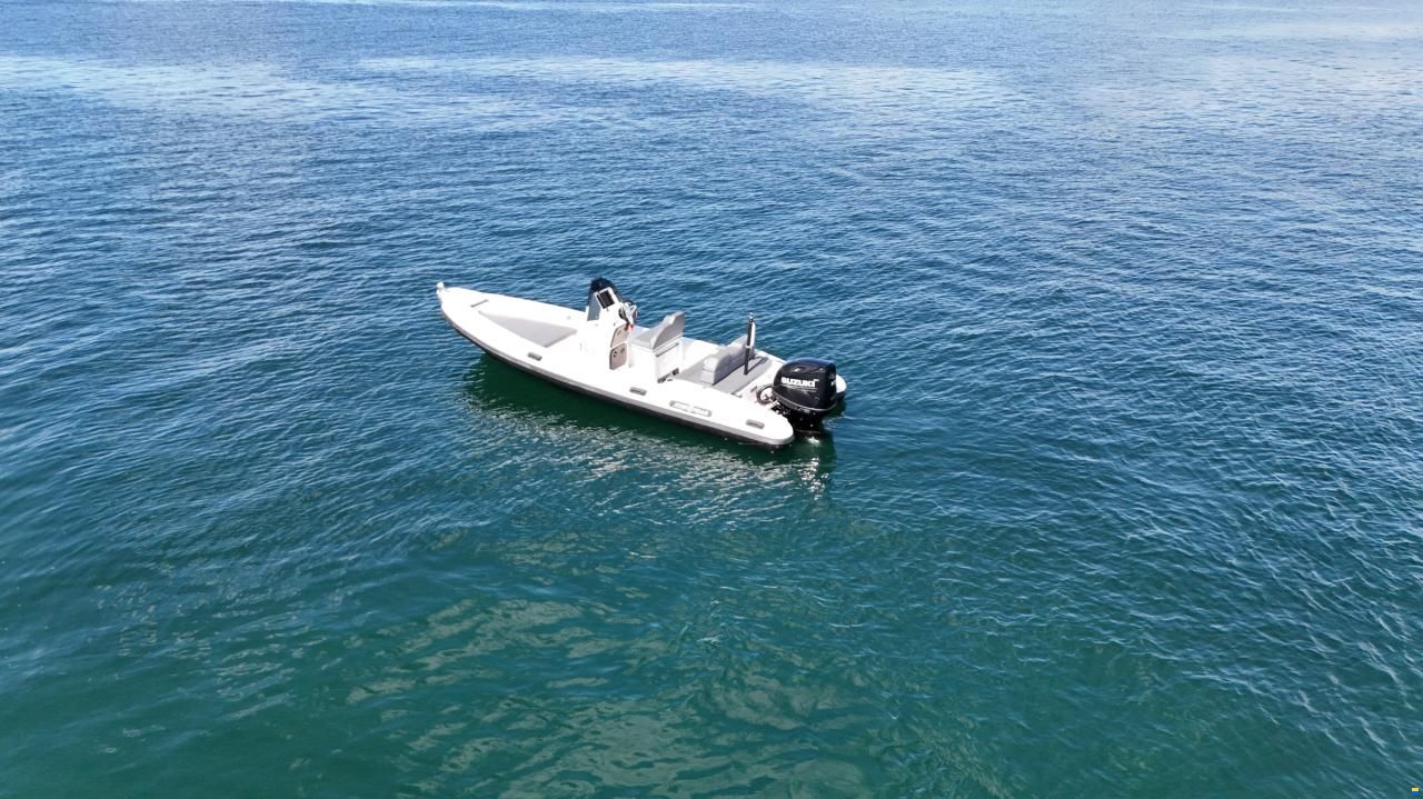 Hydrohulls HH6