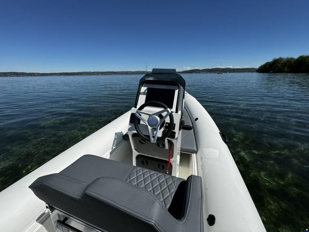 Hydrohulls HH6