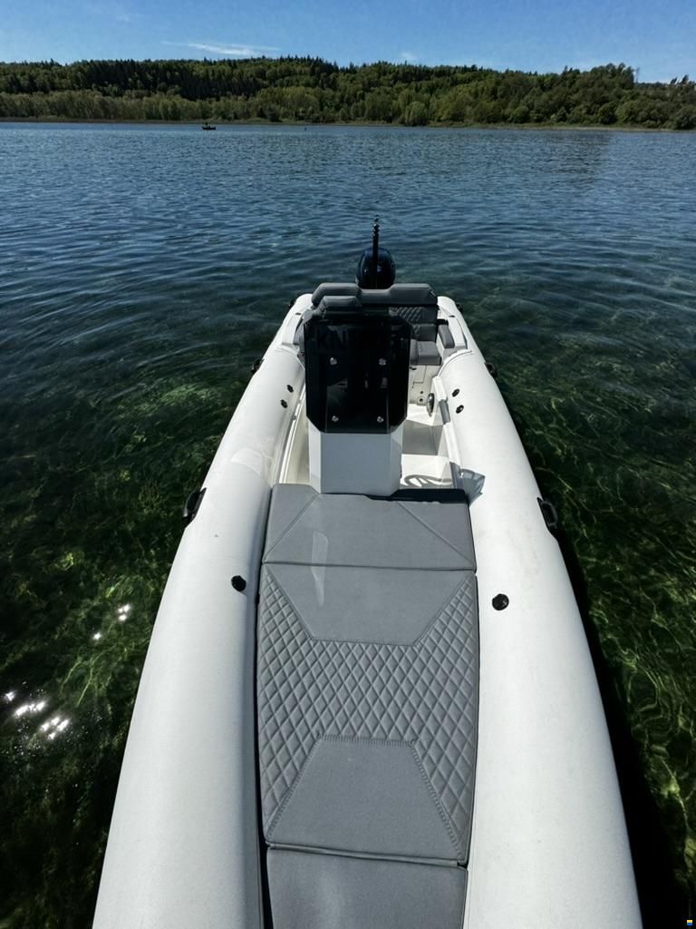 Hydrohulls HH6
