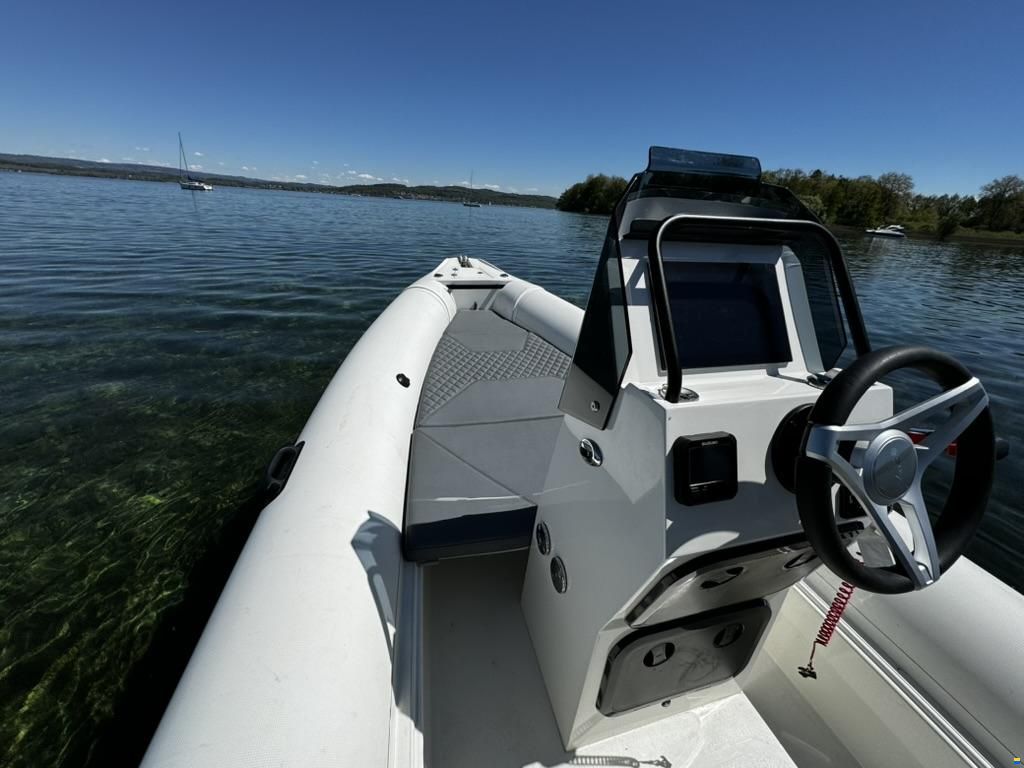Hydrohulls HH6