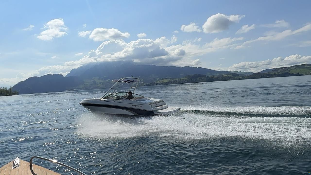 Bryant Boats 214 Bowrider