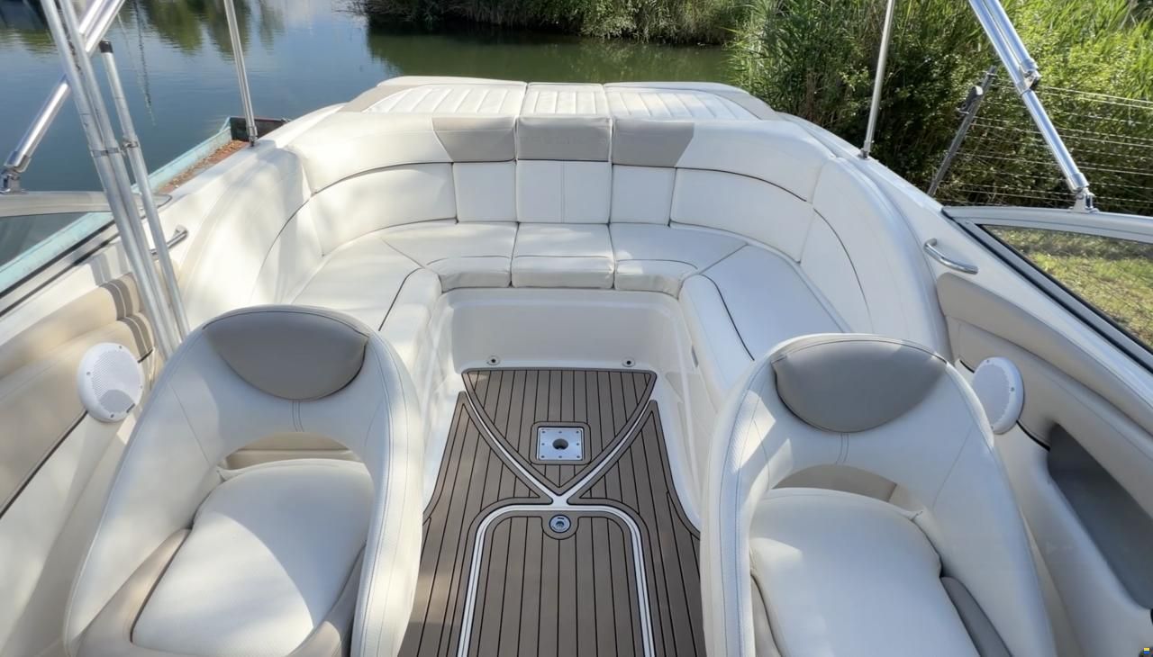 Bayliner 235