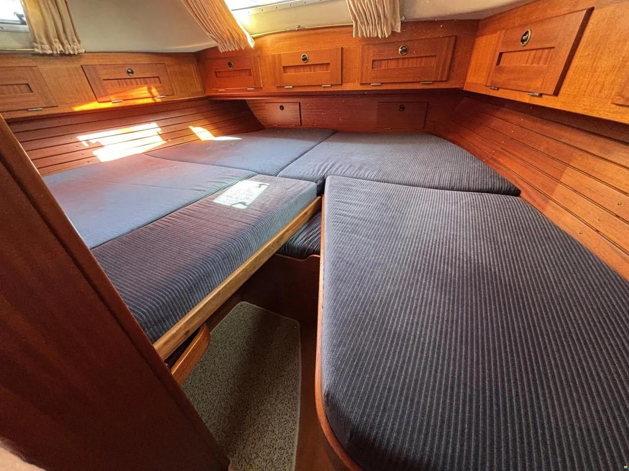 Hallberg-Rassy 39 MK2