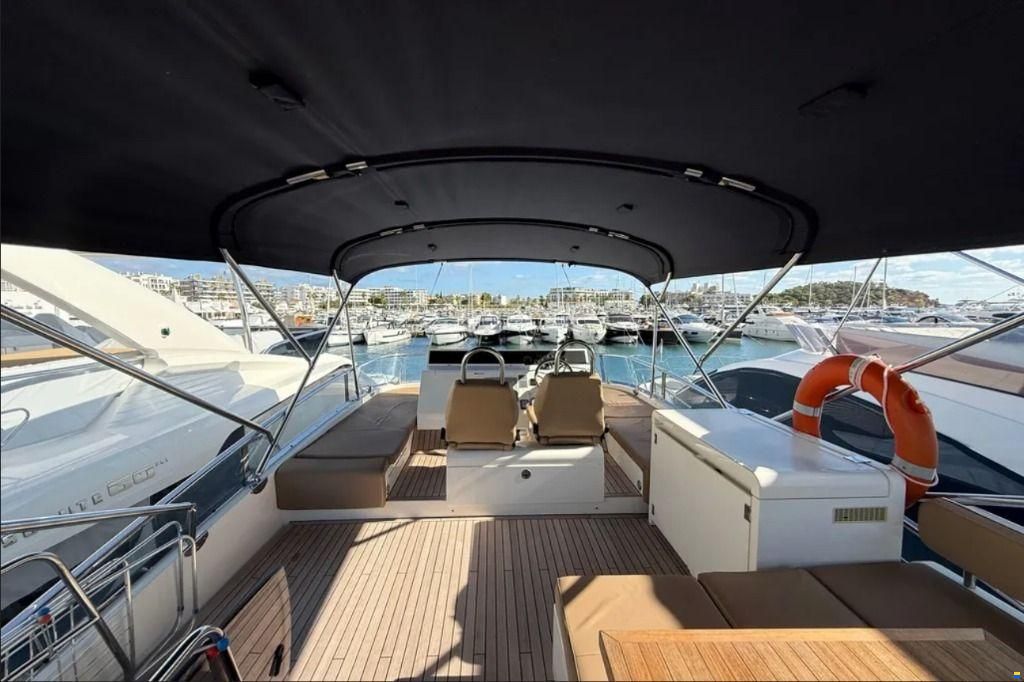 Fairline SQUADRON 58 FLY