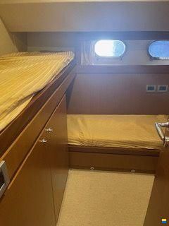 Ferretti 681