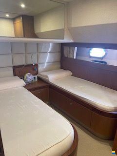 Ferretti 681