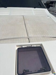 Ferretti 681