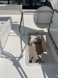 Ferretti 681