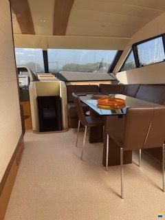 Ferretti 681