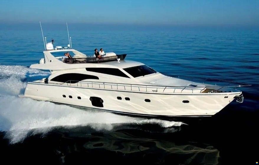 Ferretti 681