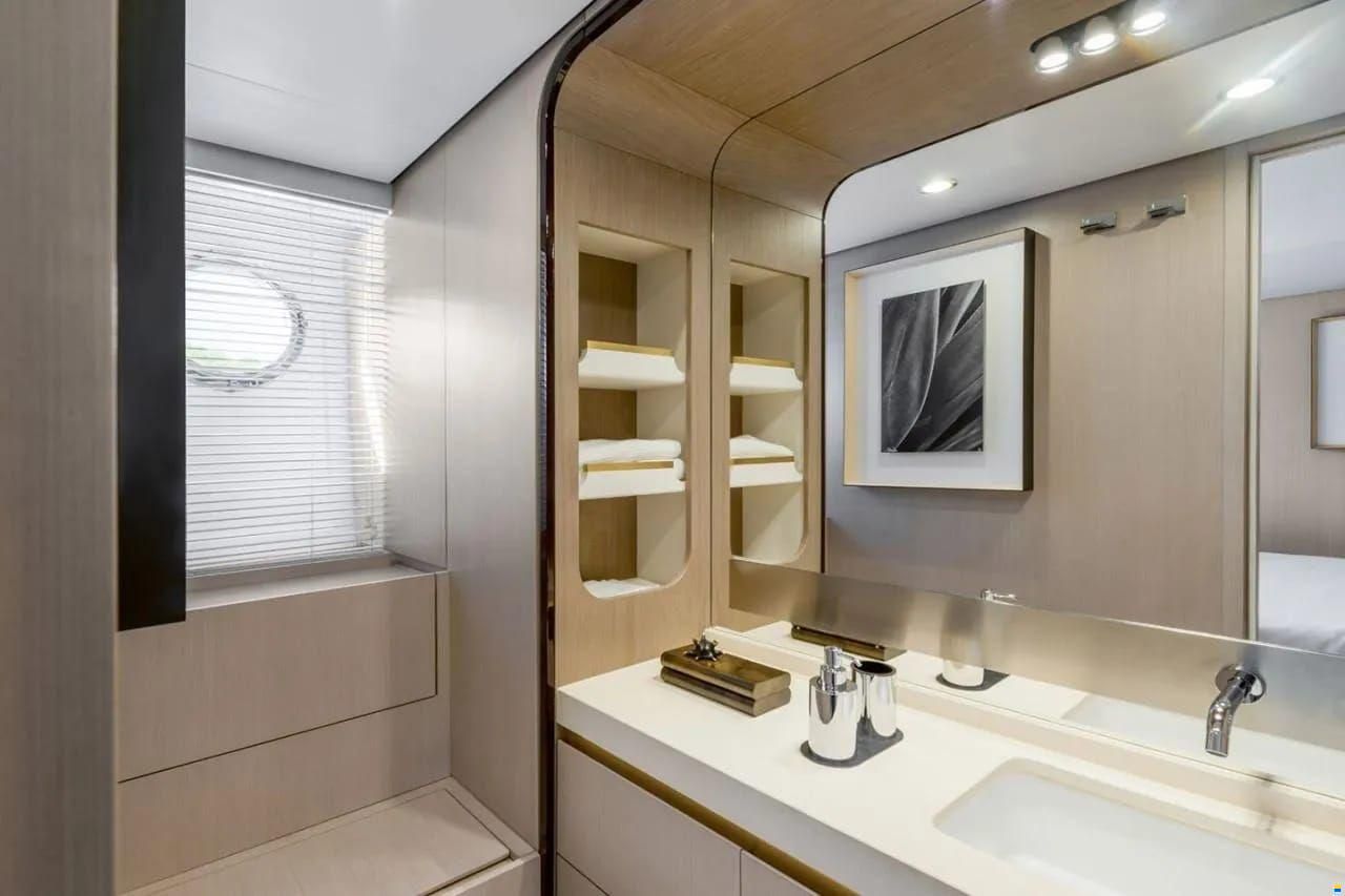 Azimut 60