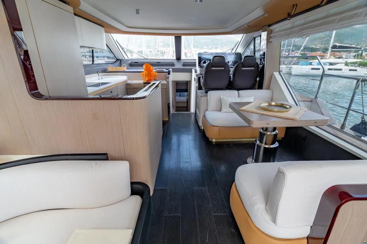 Azimut 60