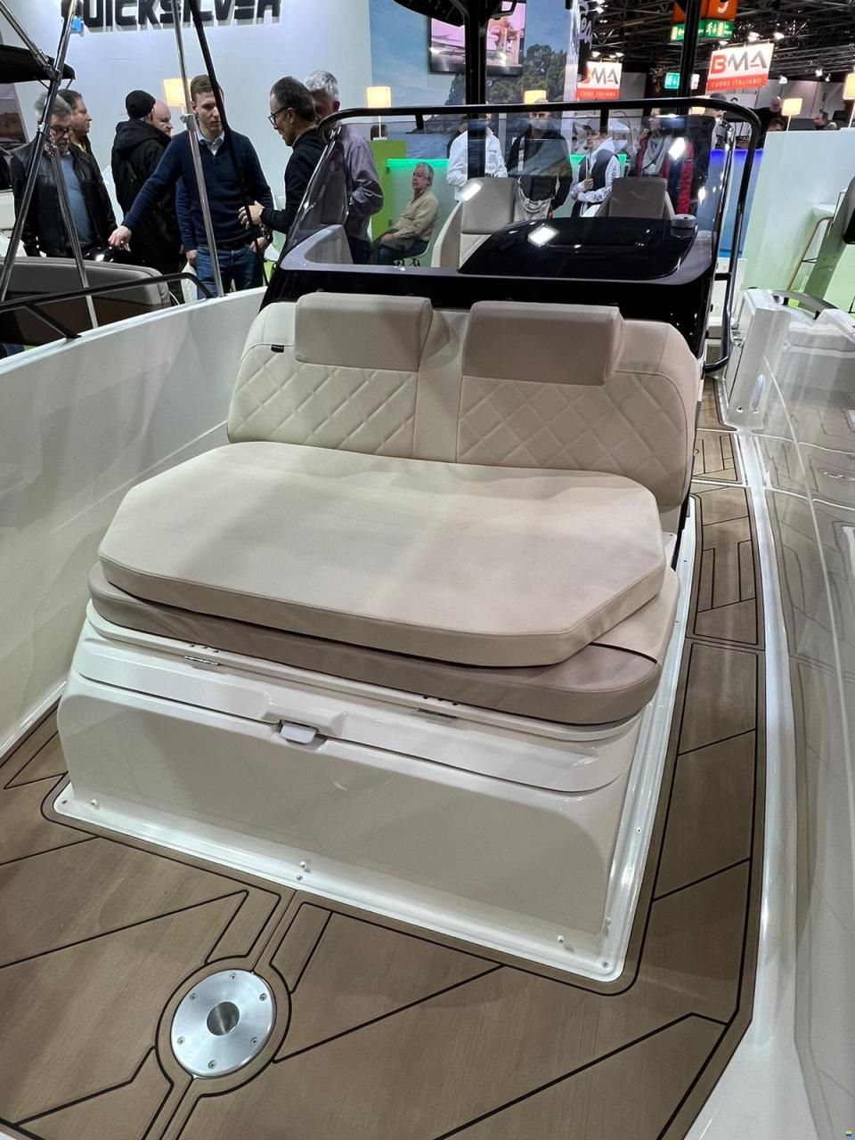 Quicksilver 805 Open/Mercury 300