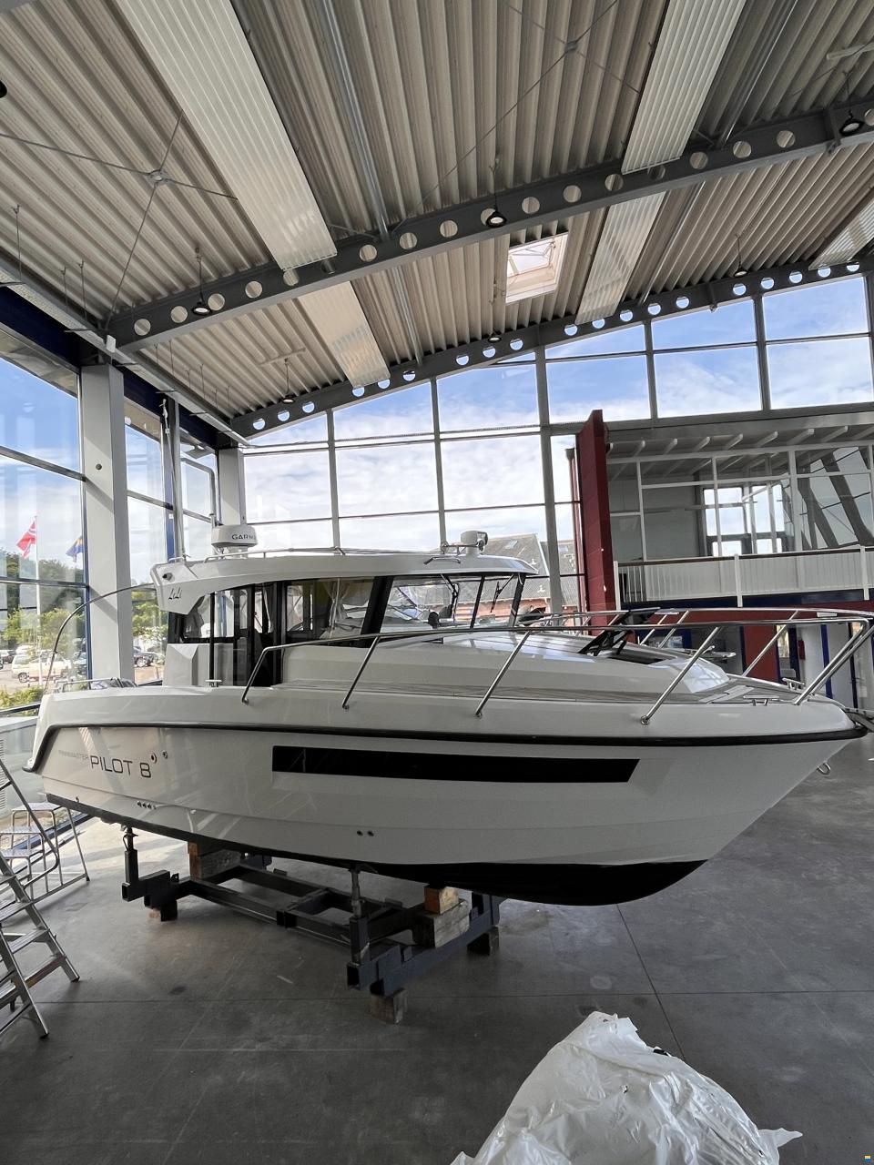Finnmaster P8 (PILOT 8)