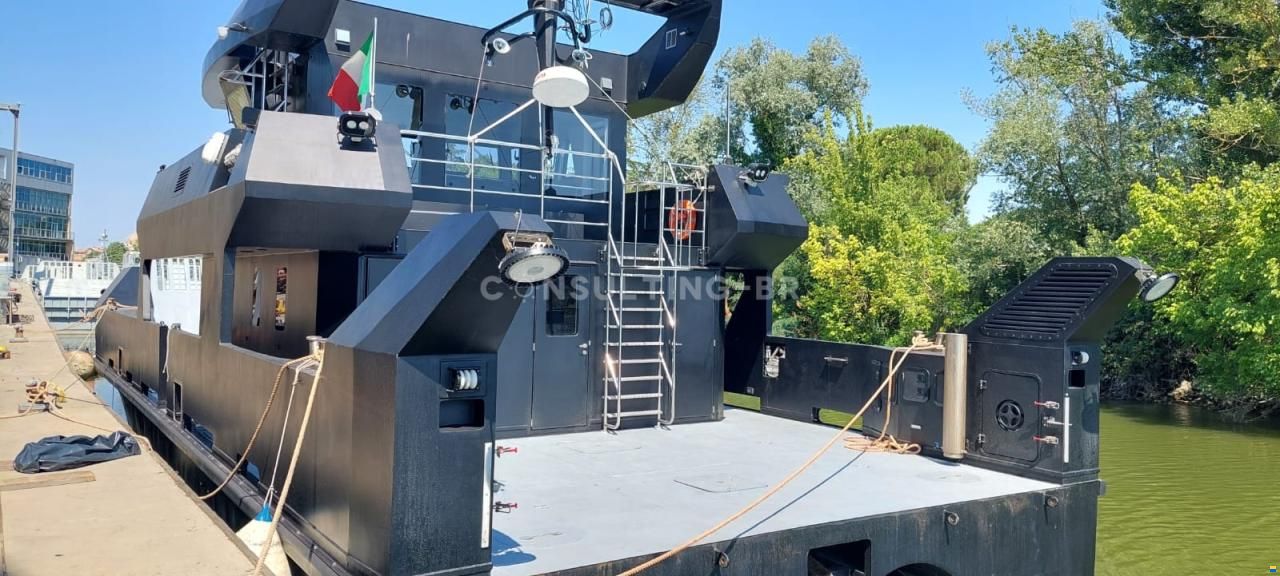 Cantiere Navale Vittoria Ladungsboot