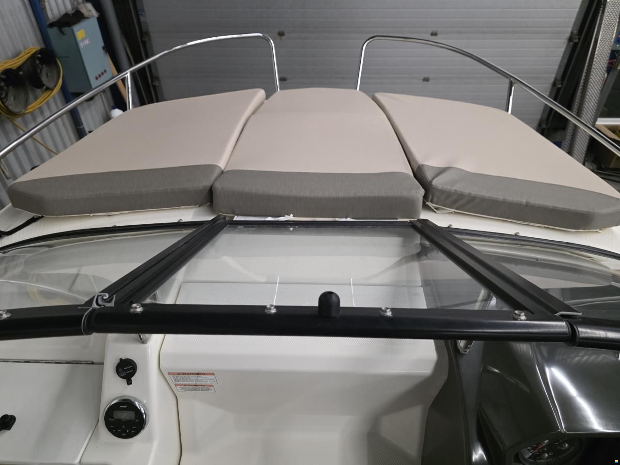 Bayliner VR5 cuddy