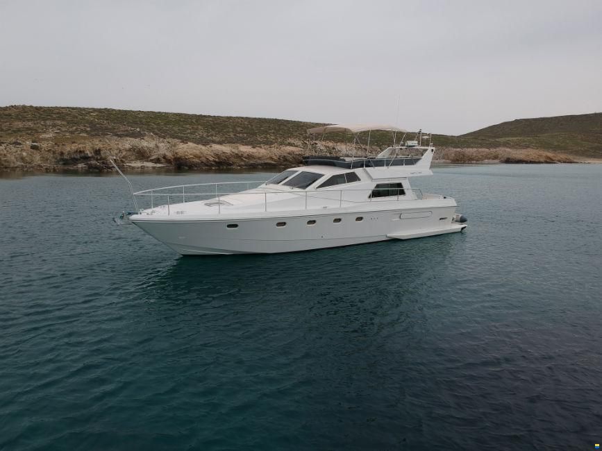 Ferretti Altura 52S