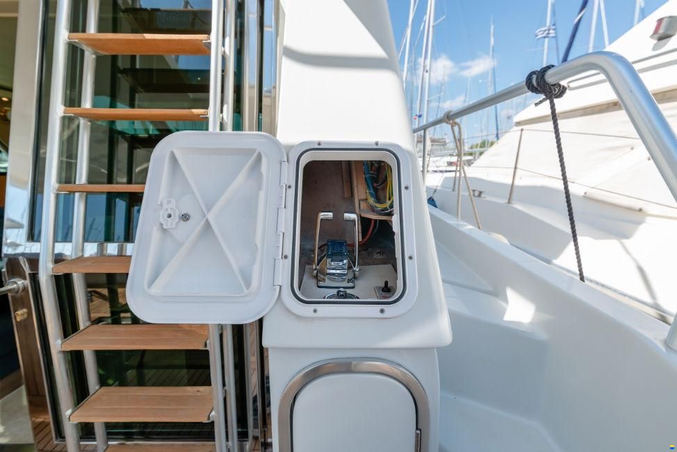 Ferretti Altura 52S