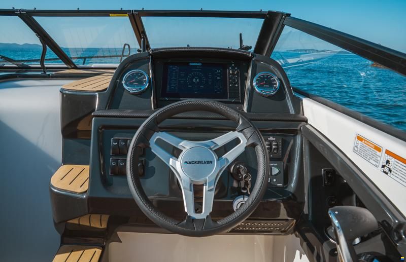 Quicksilver 755 Cruiser/250cv