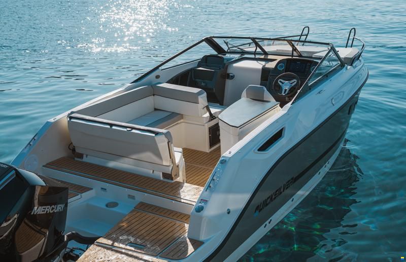 Quicksilver 755 Cruiser/300