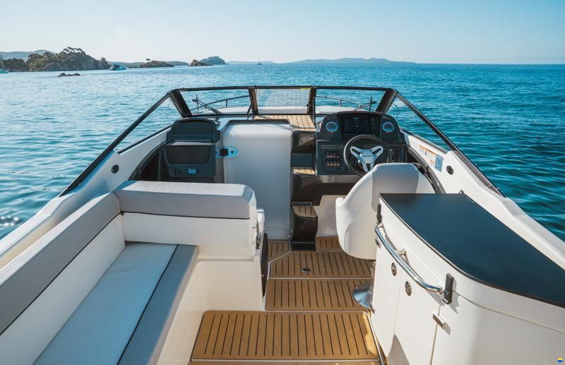 Quicksilver 755 Cruiser/300