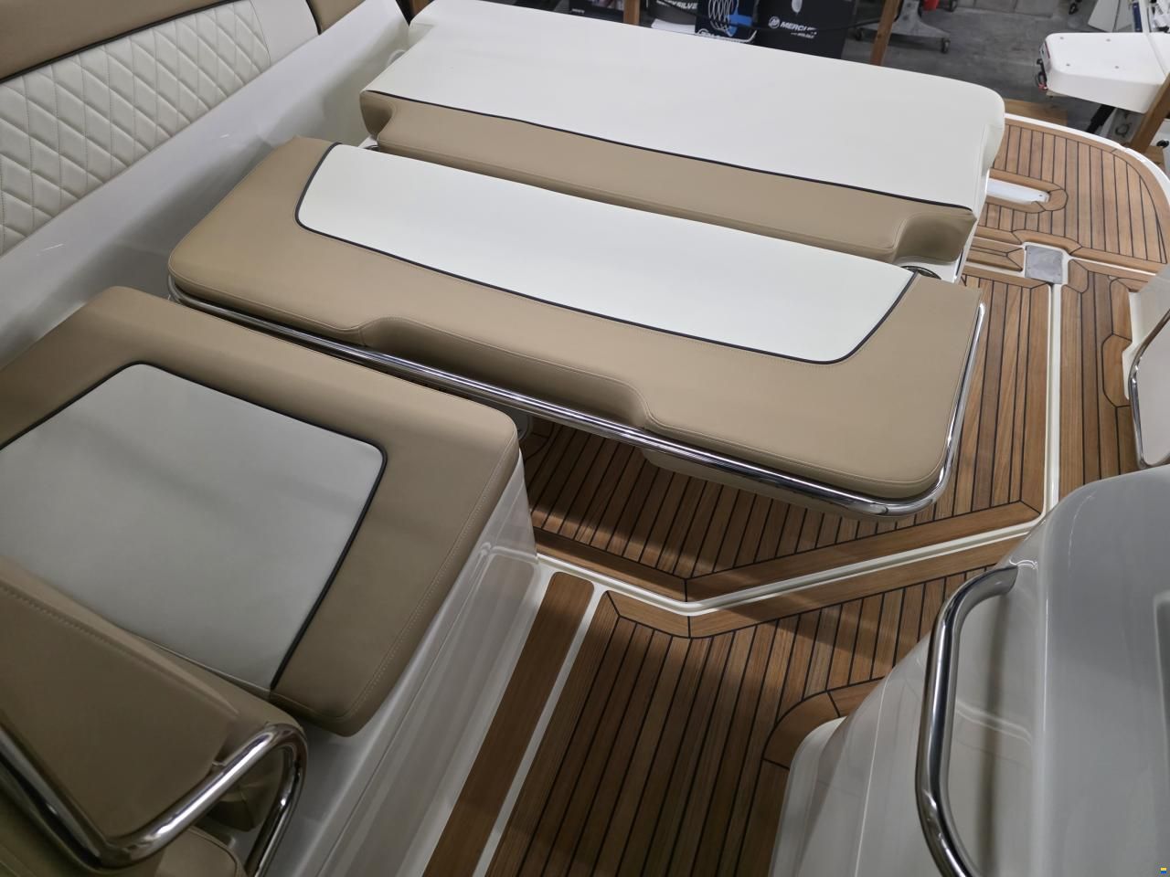 Bayliner Ciera 8