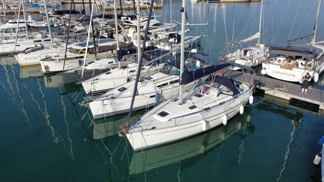 Bavaria 38