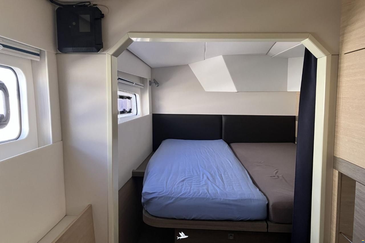 Catana 47 Carbon