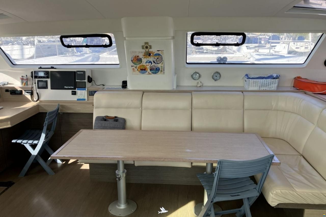 Catana 47 Carbon