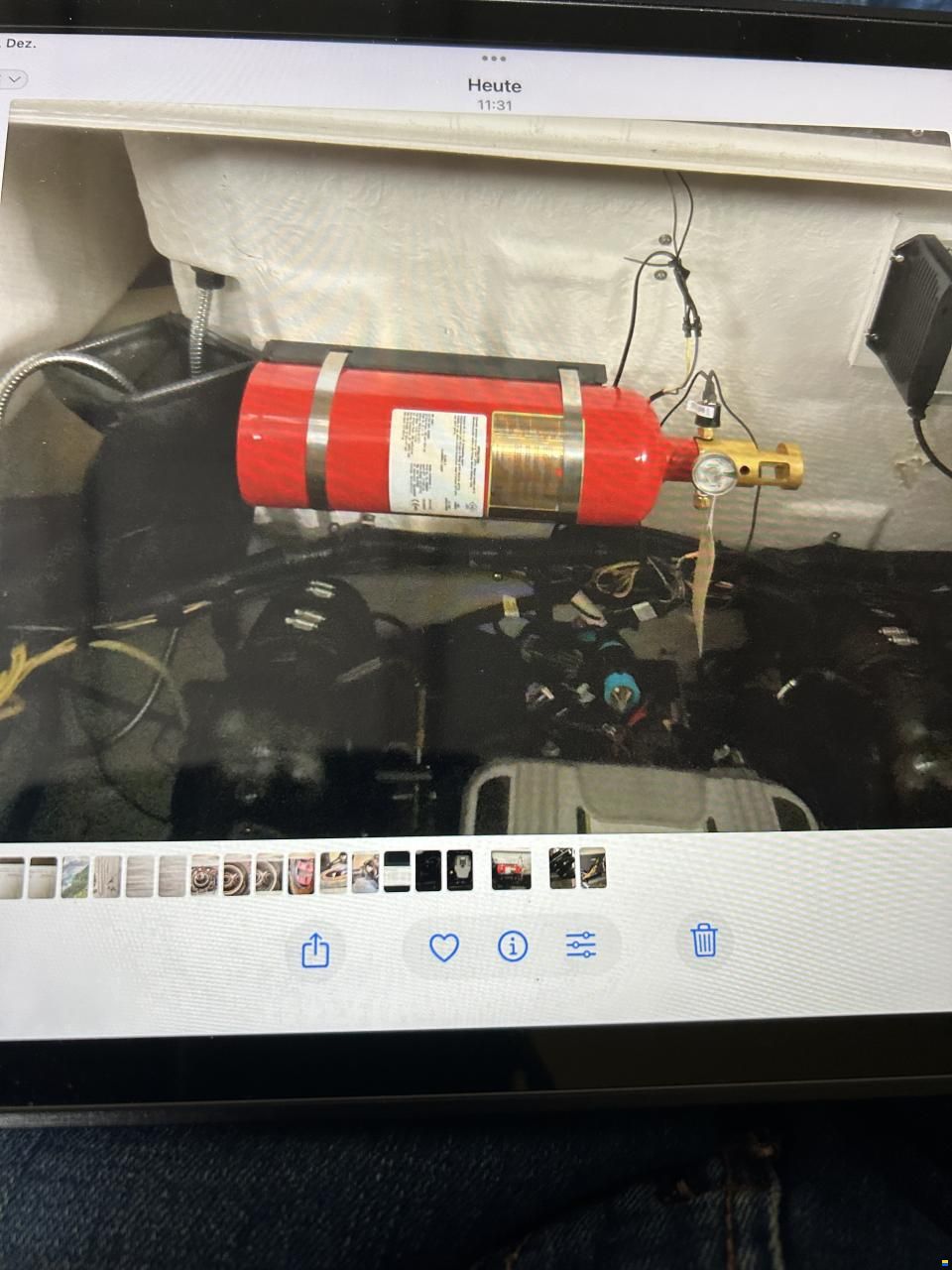 Brunswick Bayliner 802 Cddy Cabin