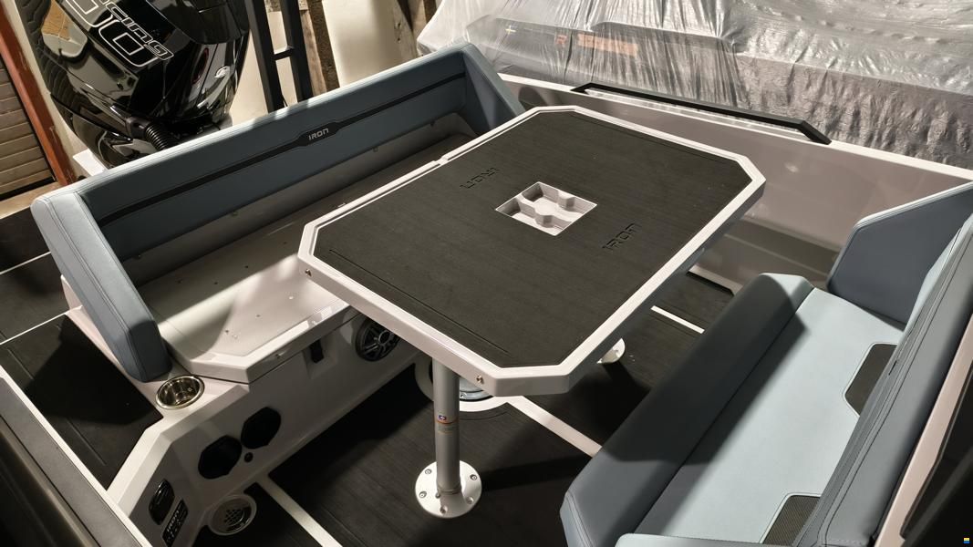 IRON 907 mit R400 Racing