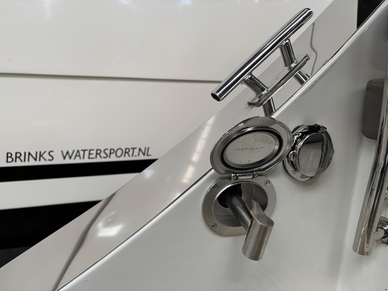 Maxima 800 Cabin