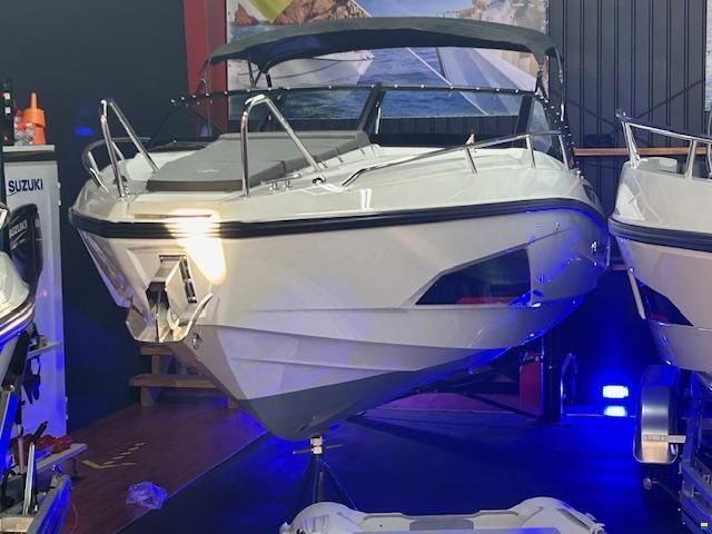 Nordkapp Noblesse 720