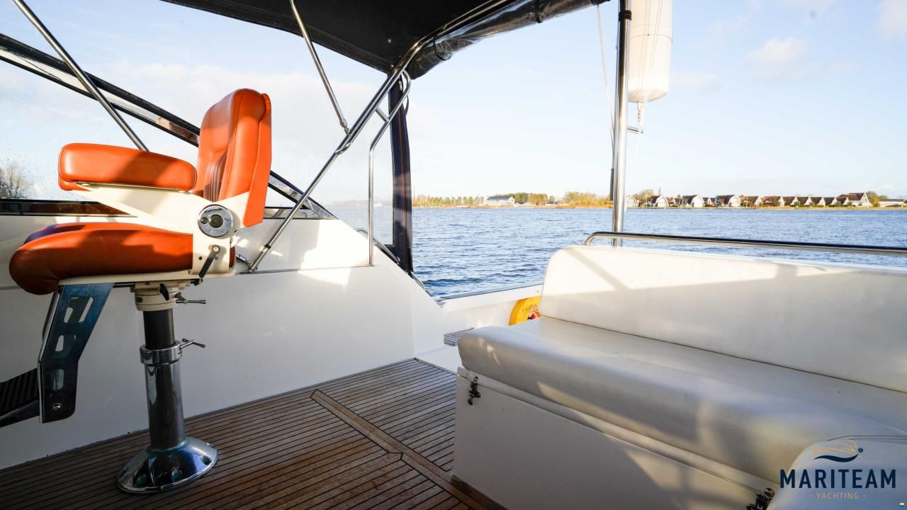 Grand Banks Eastbay 38 EX