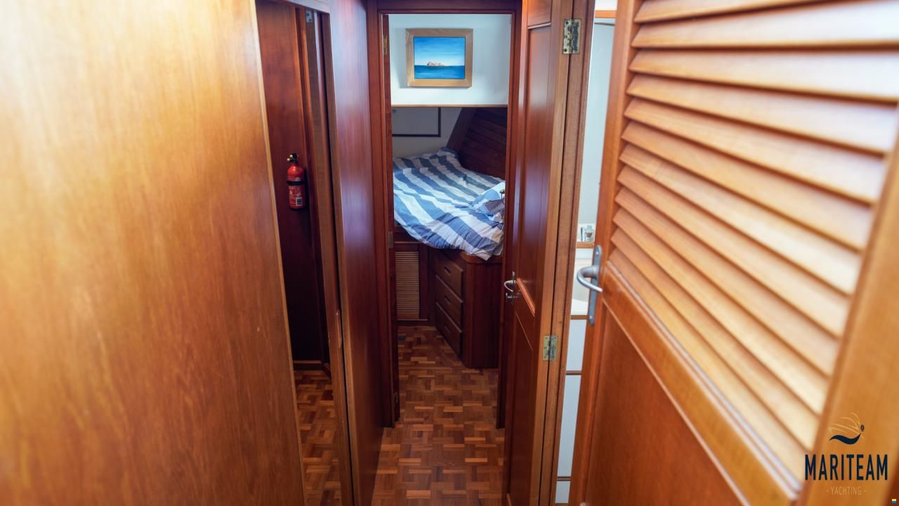 Grand Banks 42 Motoryacht