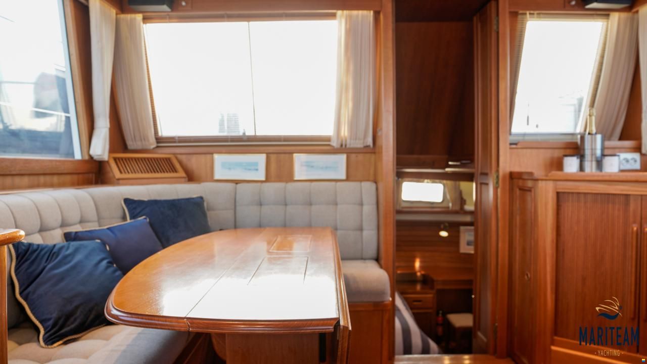 Grand Banks 42 Motoryacht