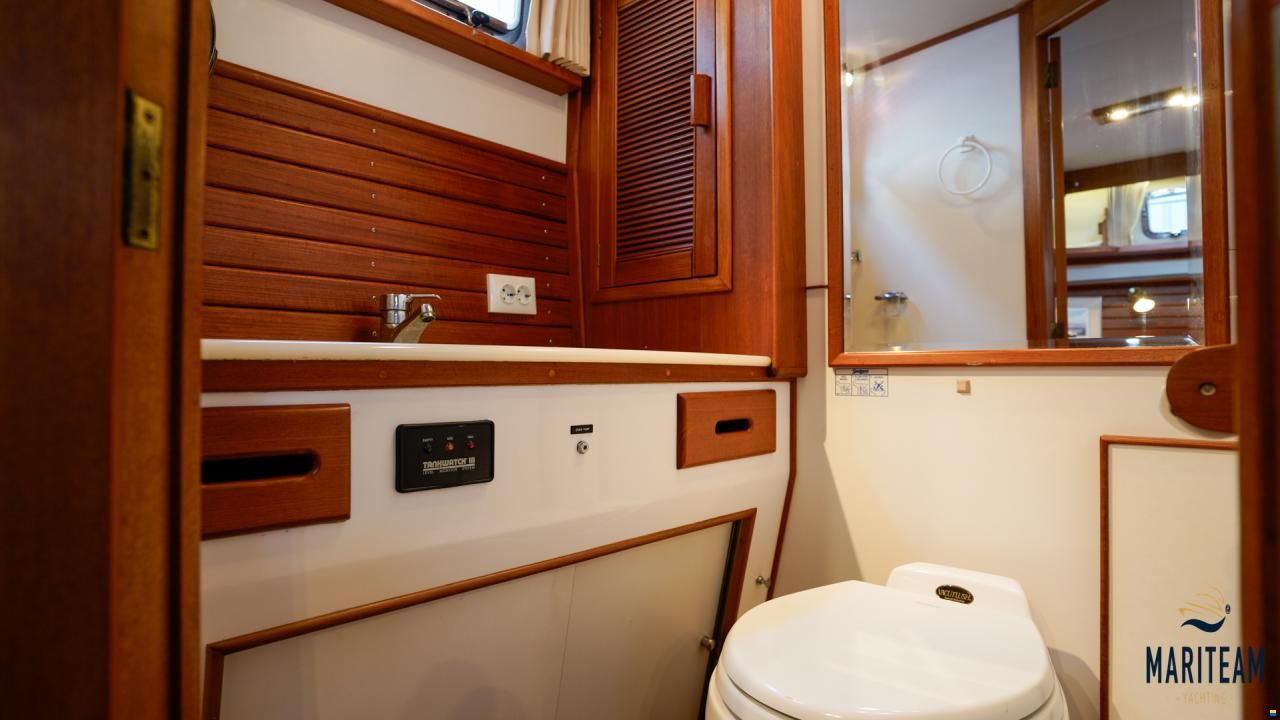 Grand Banks 42 Motoryacht