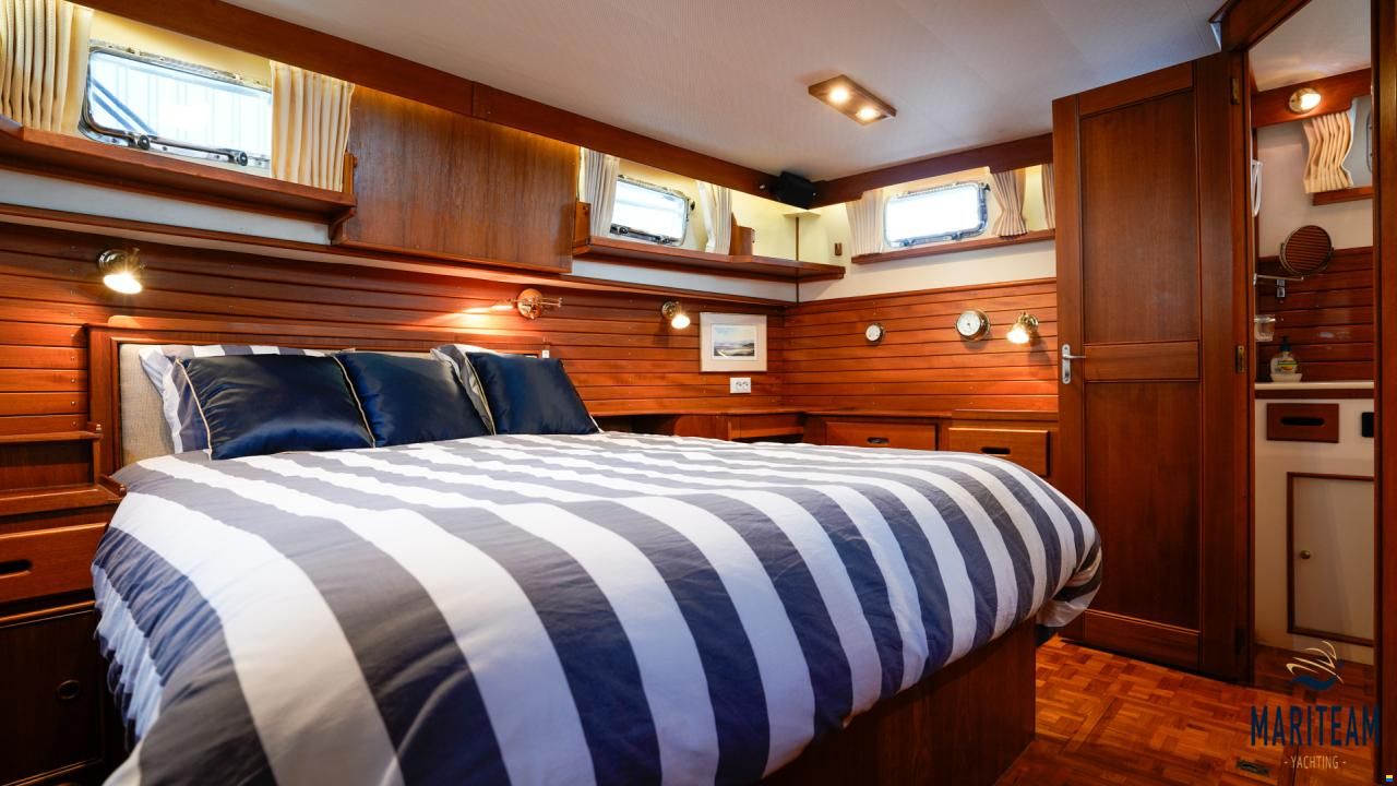 Grand Banks 42 Motoryacht