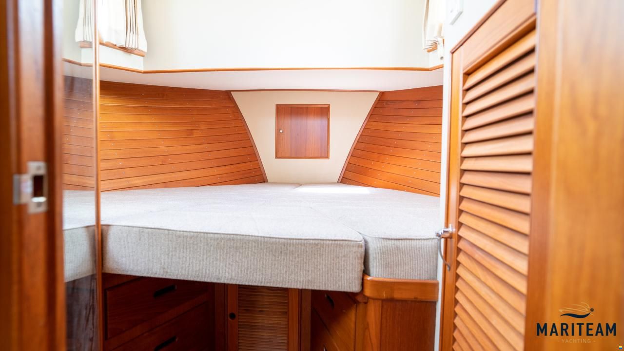 Grand Banks 42 Motoryacht