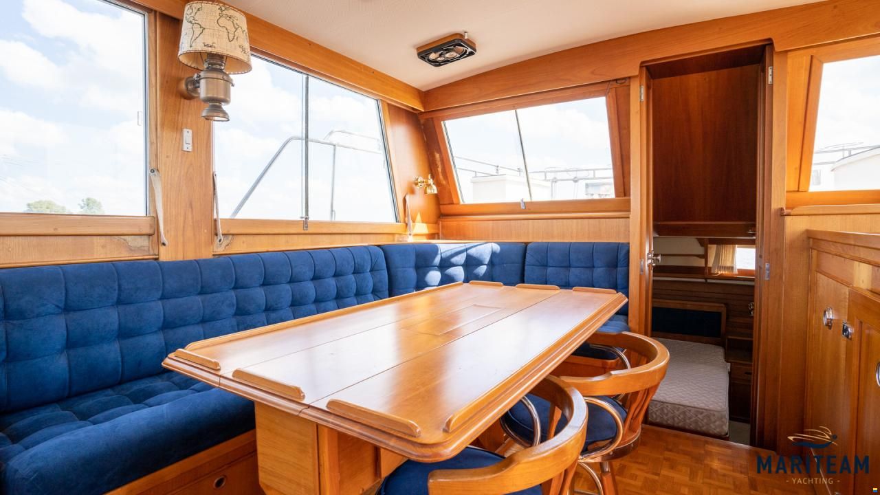 Grand Banks 42 Motoryacht