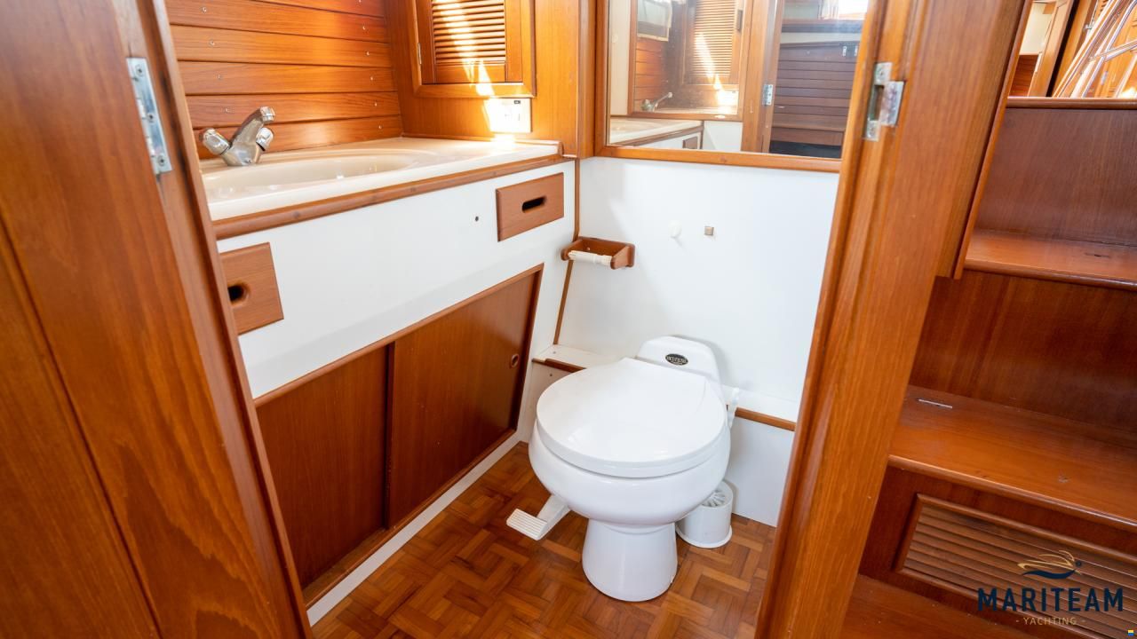 Grand Banks 42 Motoryacht