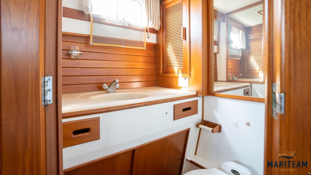 Grand Banks 42 Motoryacht