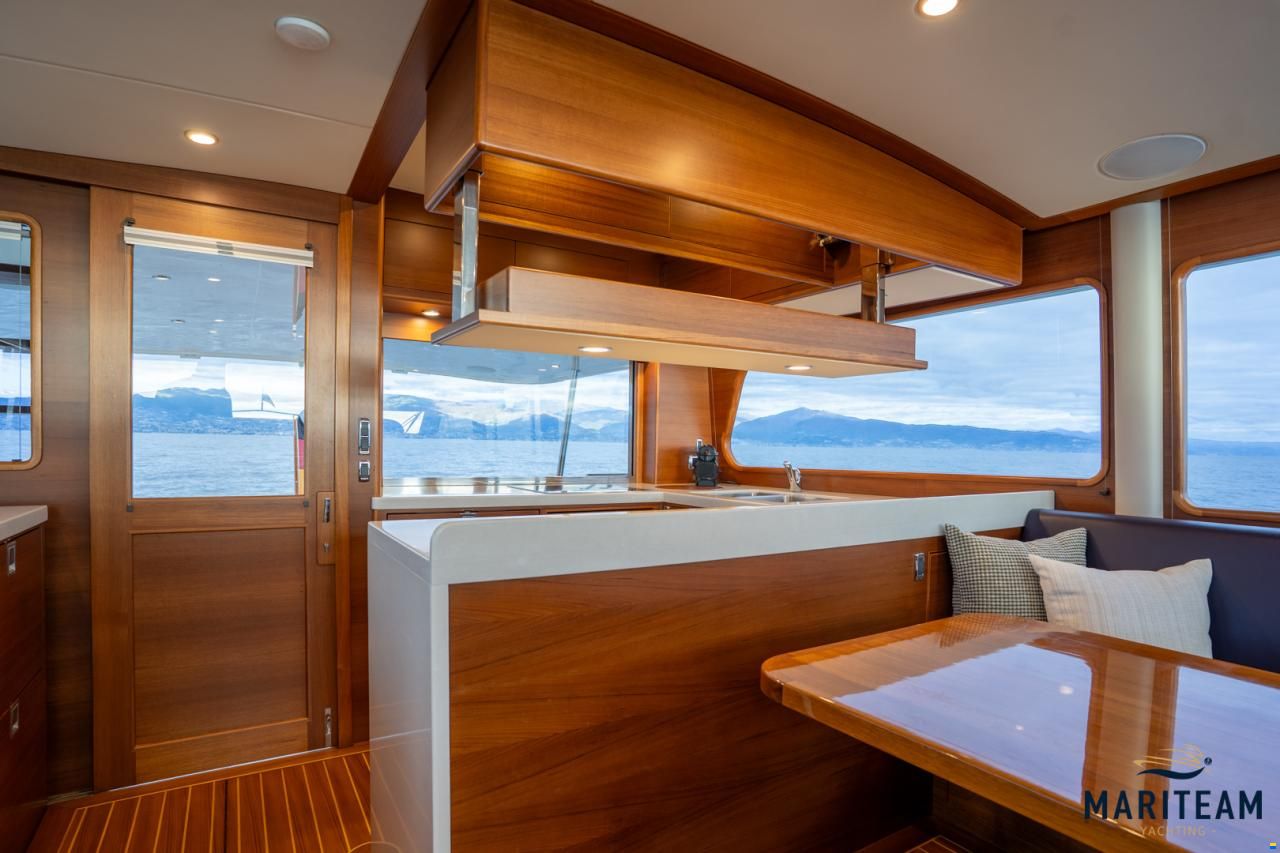 Grand Banks GB60